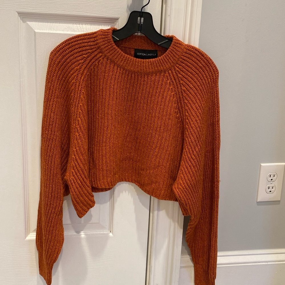 Grey Bandit, Sweater Size S, Autumn Leaves Color. NWT.
